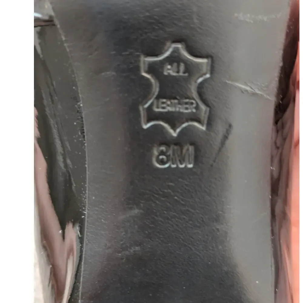 Women's Tory Burch Black Patent Leather Pumps